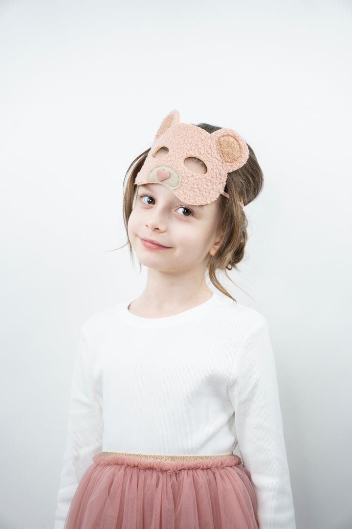 Forest animal friends mask bear | strawberry ganache