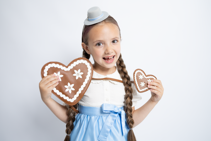 Oktoberfest Sweetheart wallet | cocoa